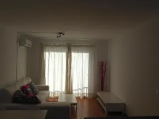 Es Cantó